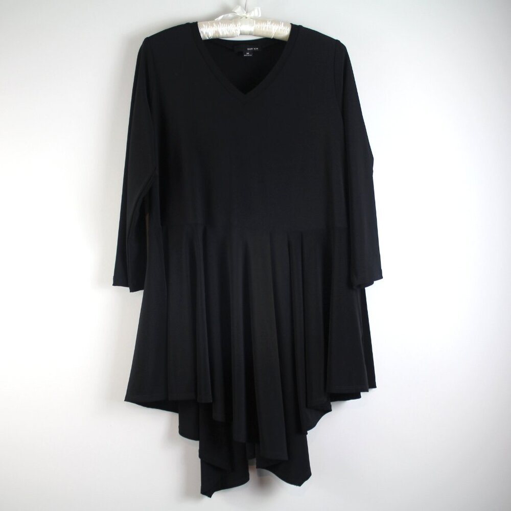 Sun Kim Solid Black V-Neck Pleated Asymmetrical Hemline Tunic Top M